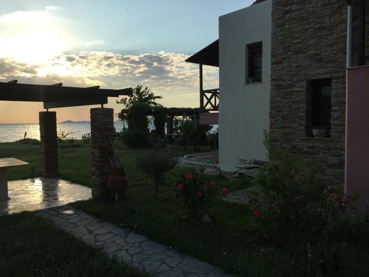 Seafront House With Garden Villa Ierissós Luaran gambar
